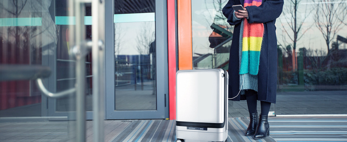 airwheel-sr5-self-driving_luggage-design.jpg